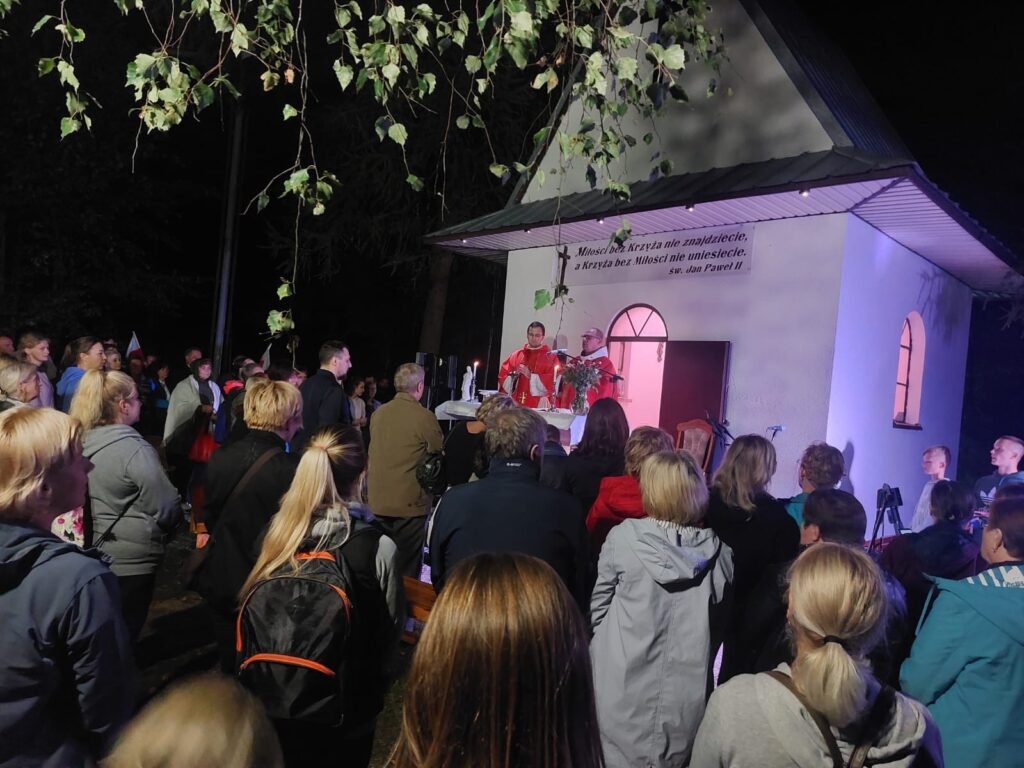 MASZ ŚW. NA GÓRZE KRZEMIENIUSZE